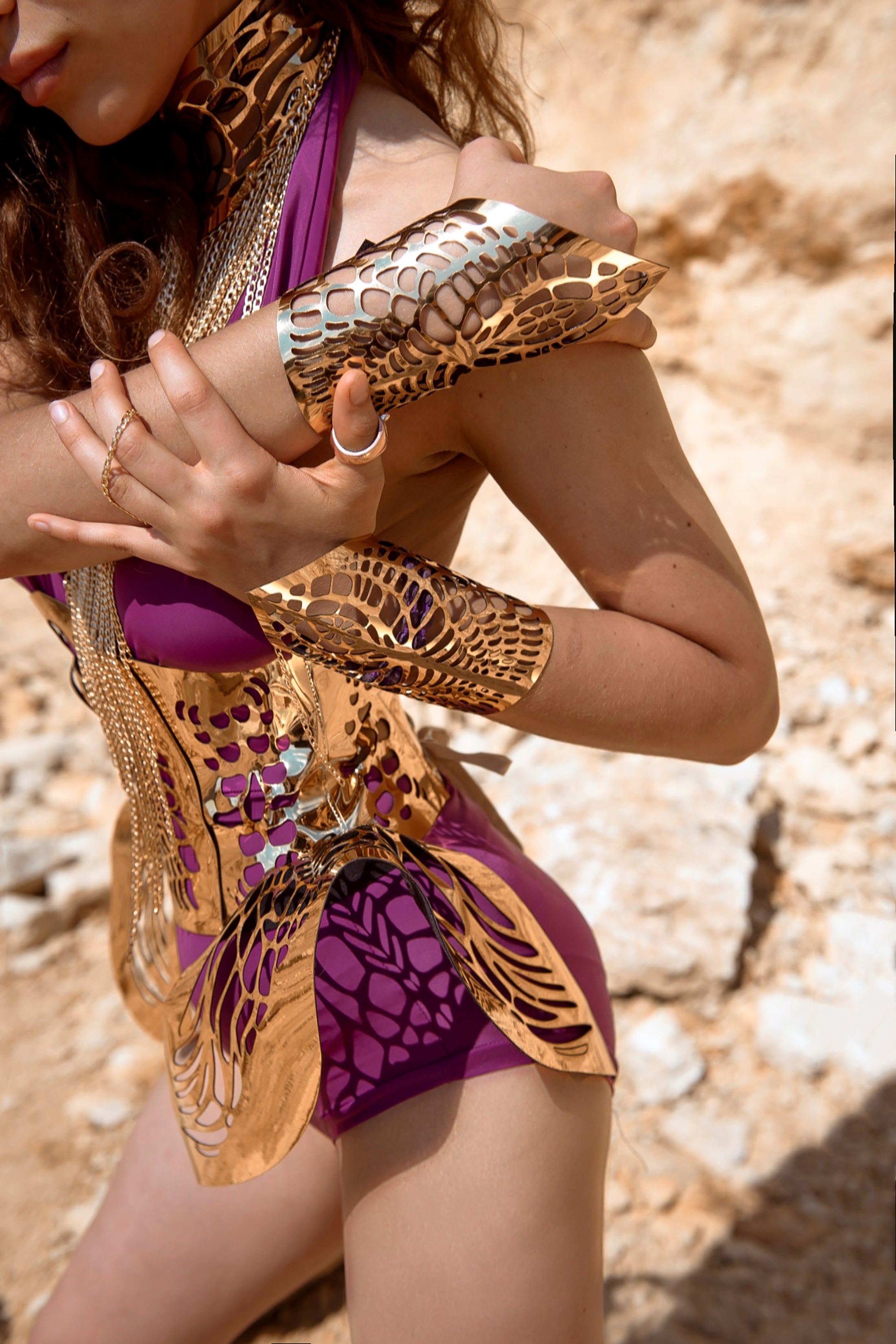 Set / Corset, choker, bracelets / GOLD