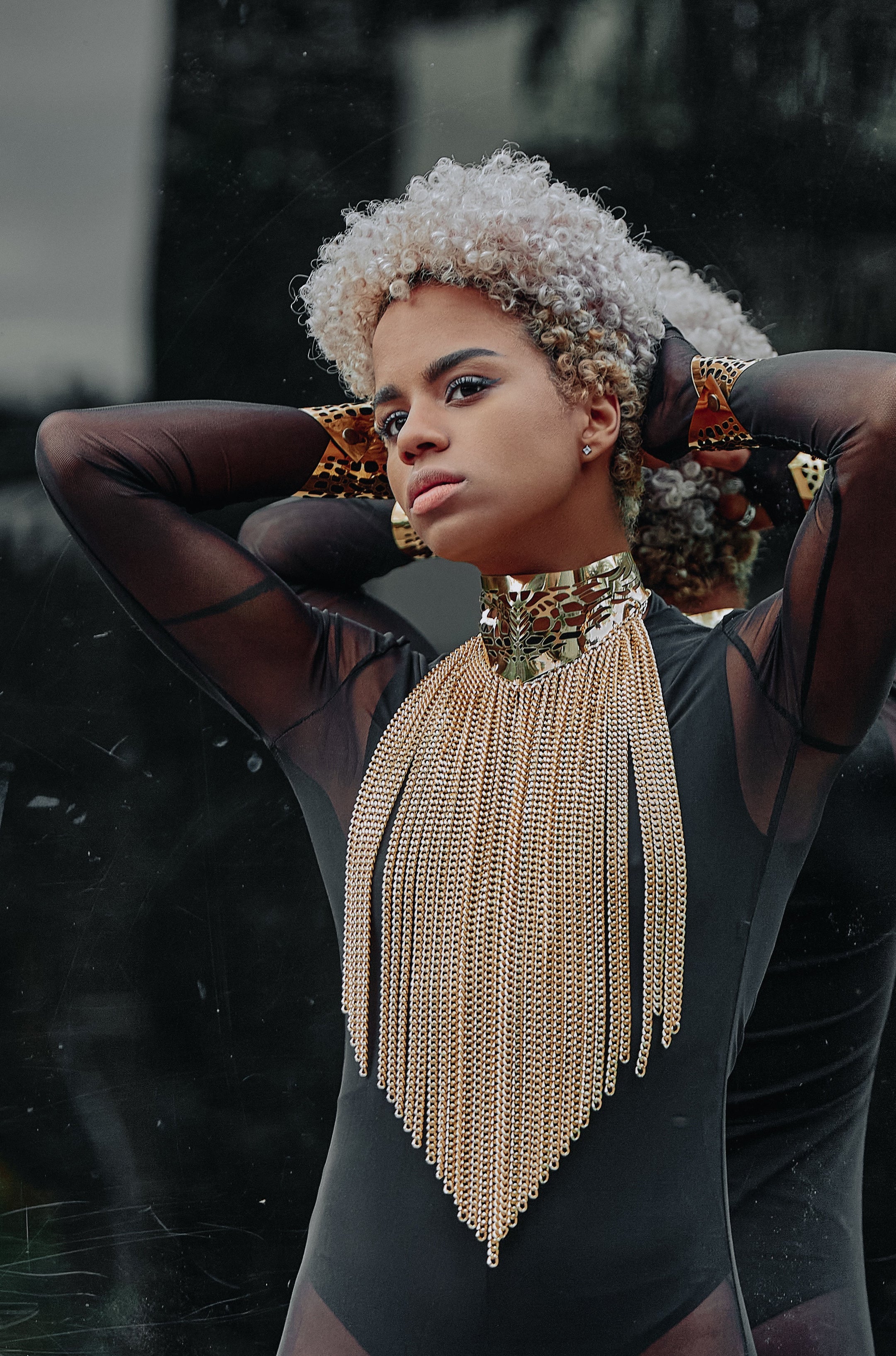 Carved choker with chains