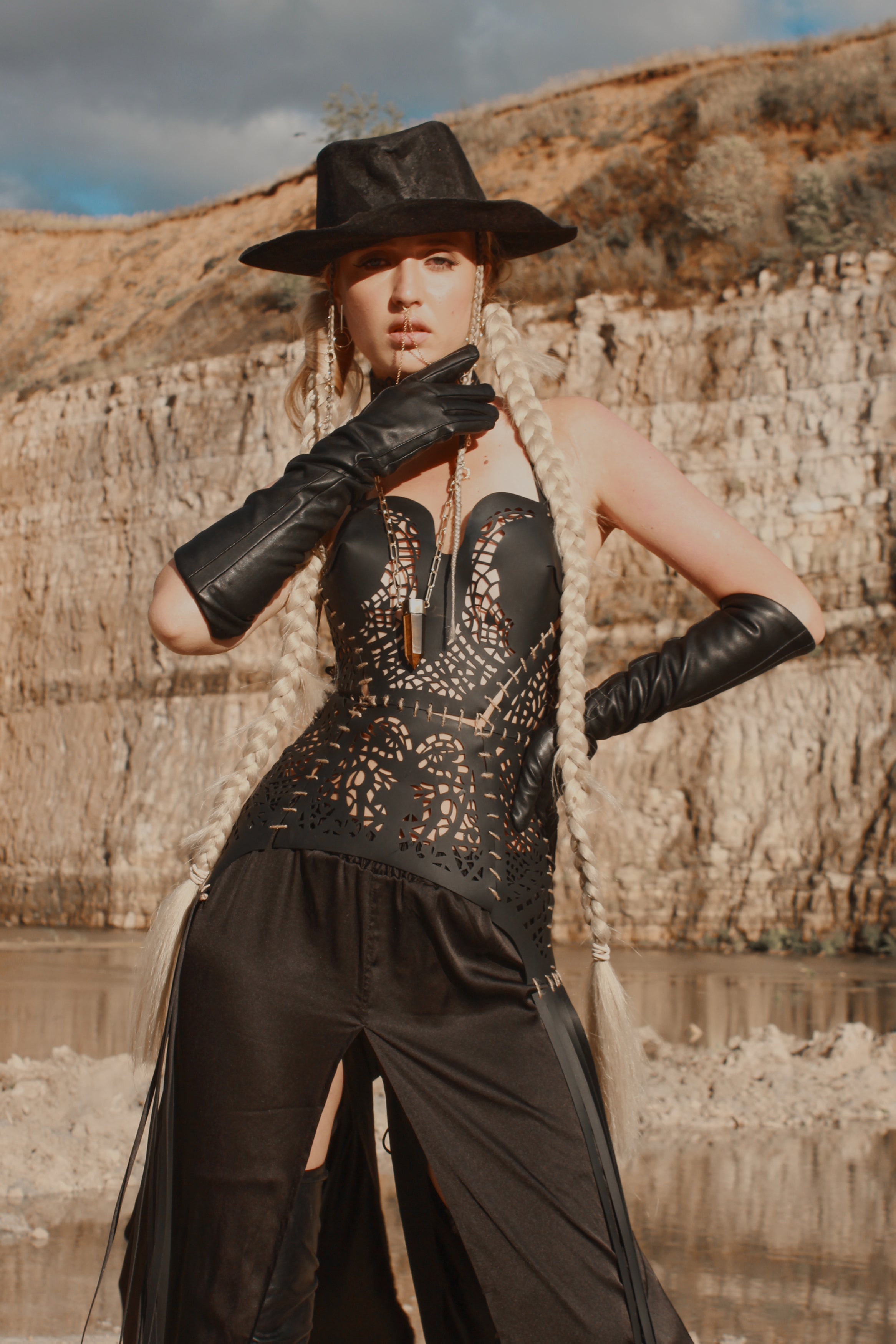 Carved eco-leather Top-corset