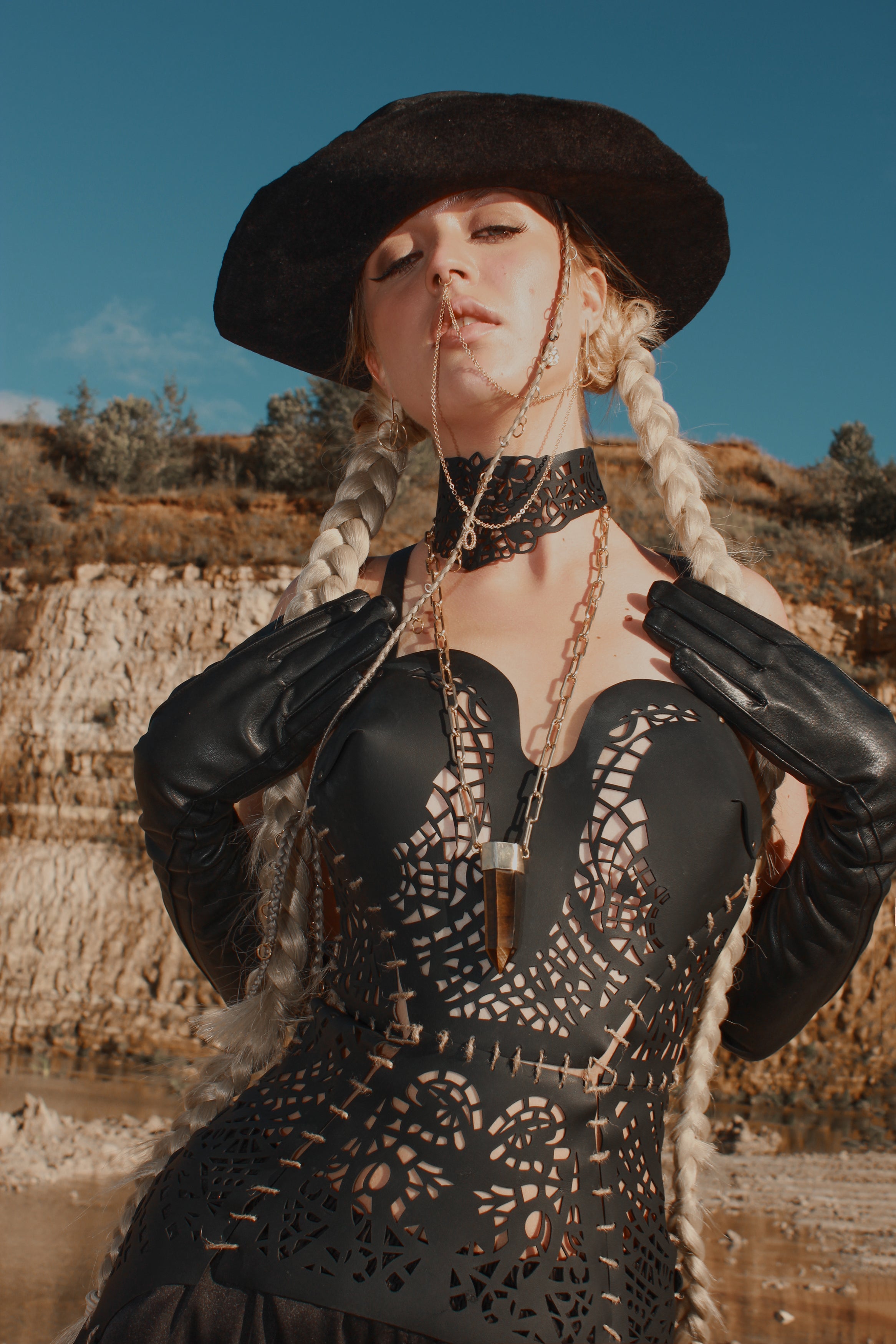 Carved eco-leather Top-corset