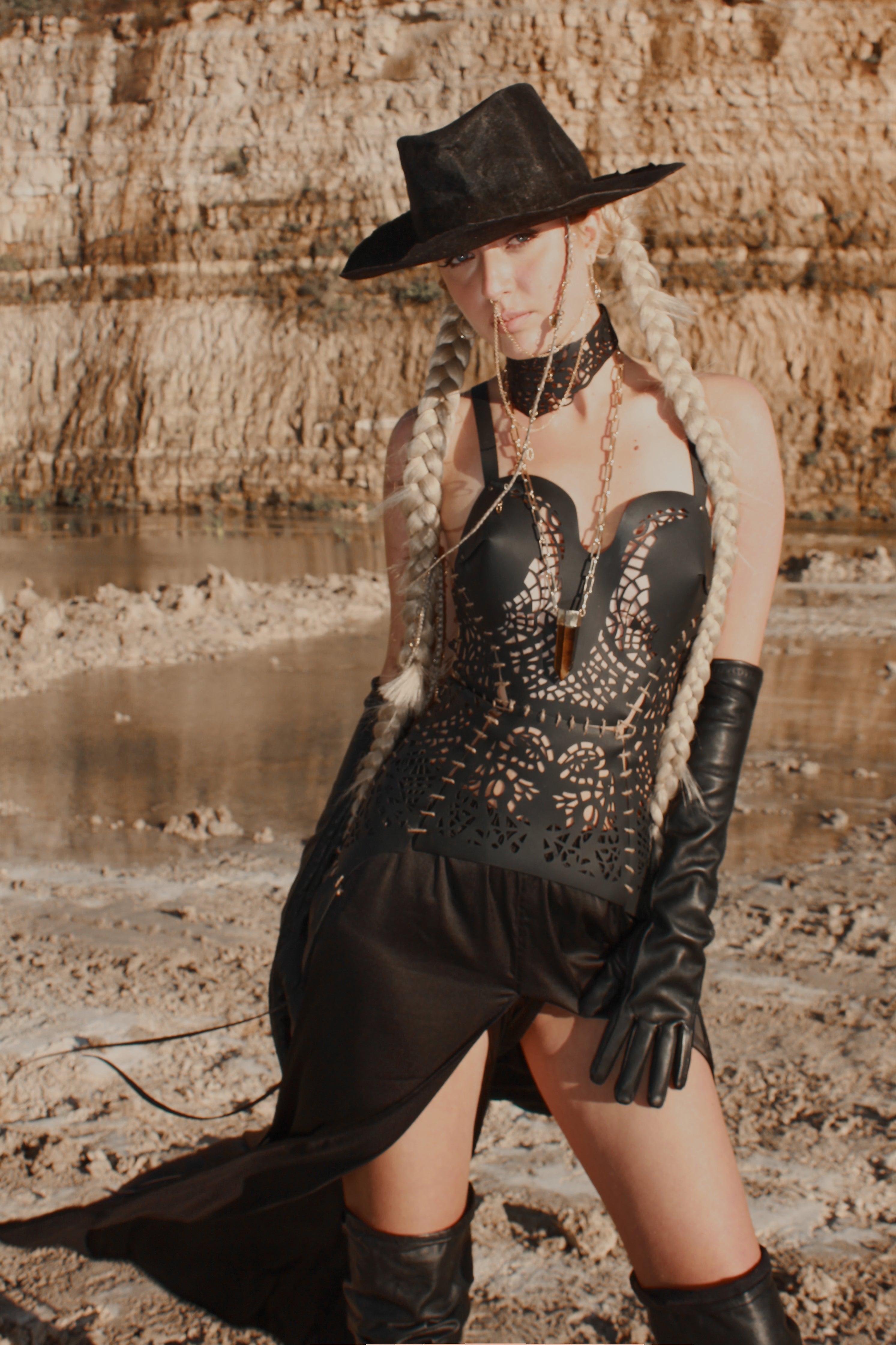 Carved eco-leather Top-corset