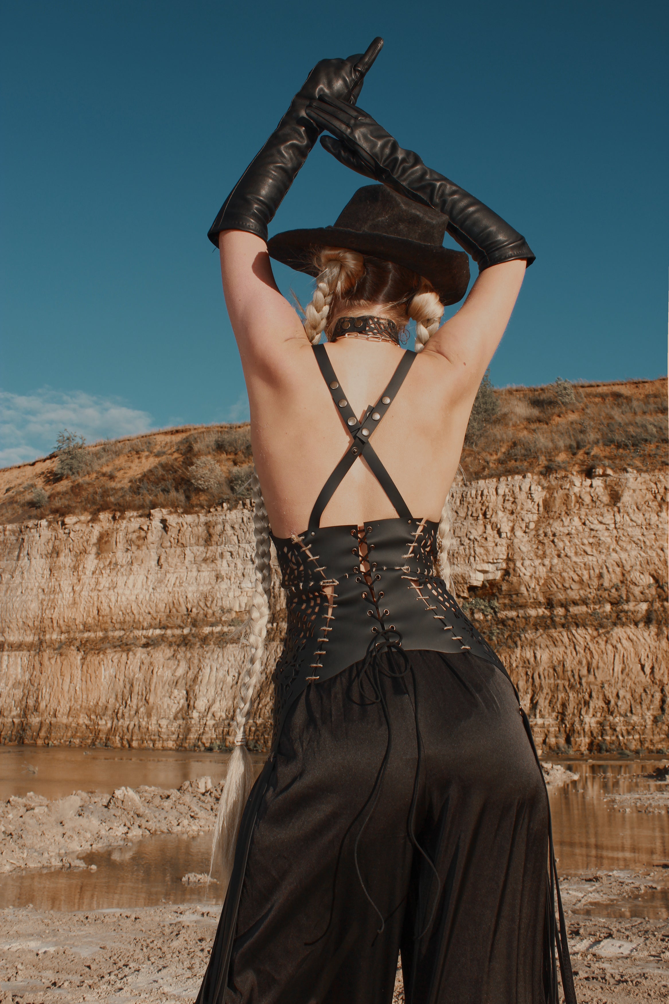 Carved eco-leather Top-corset