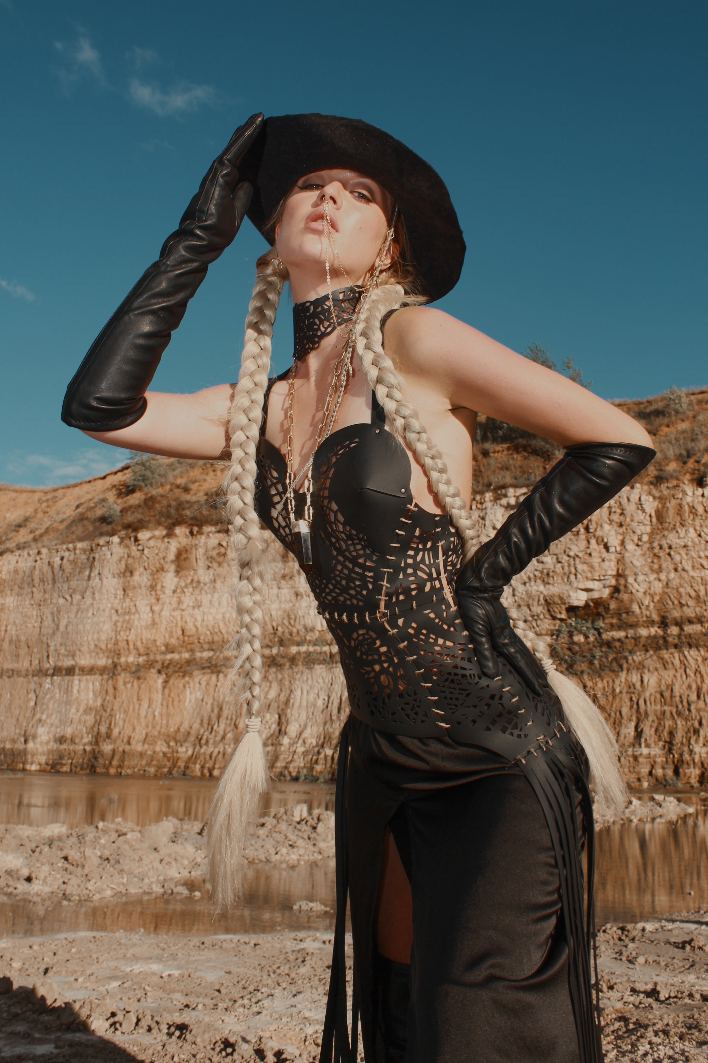 Carved eco-leather Top-corset