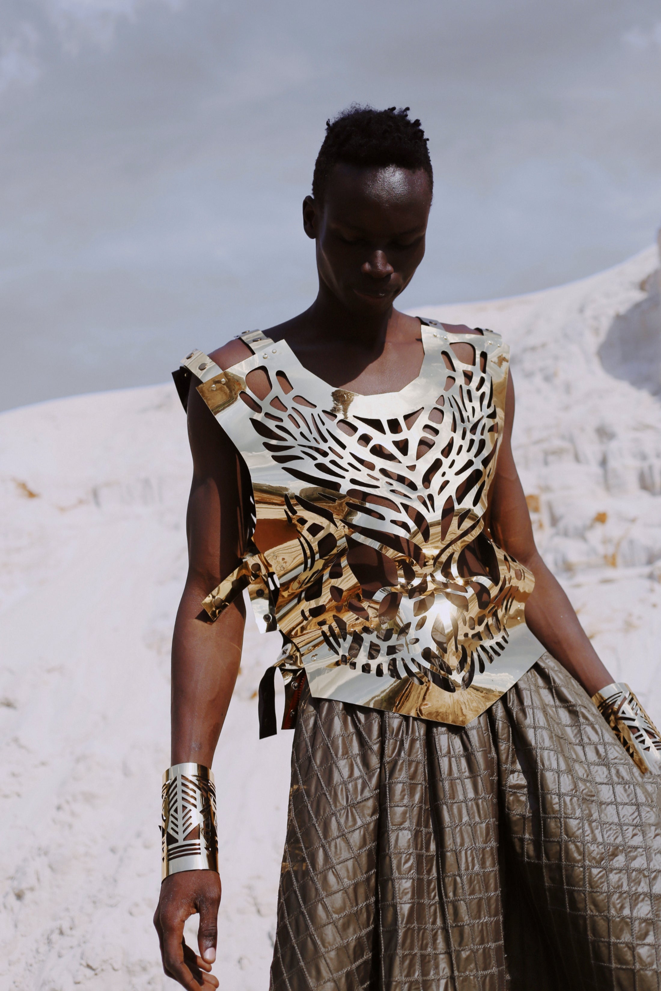 Set / Mask, Vest, Cuffs / GOLD
