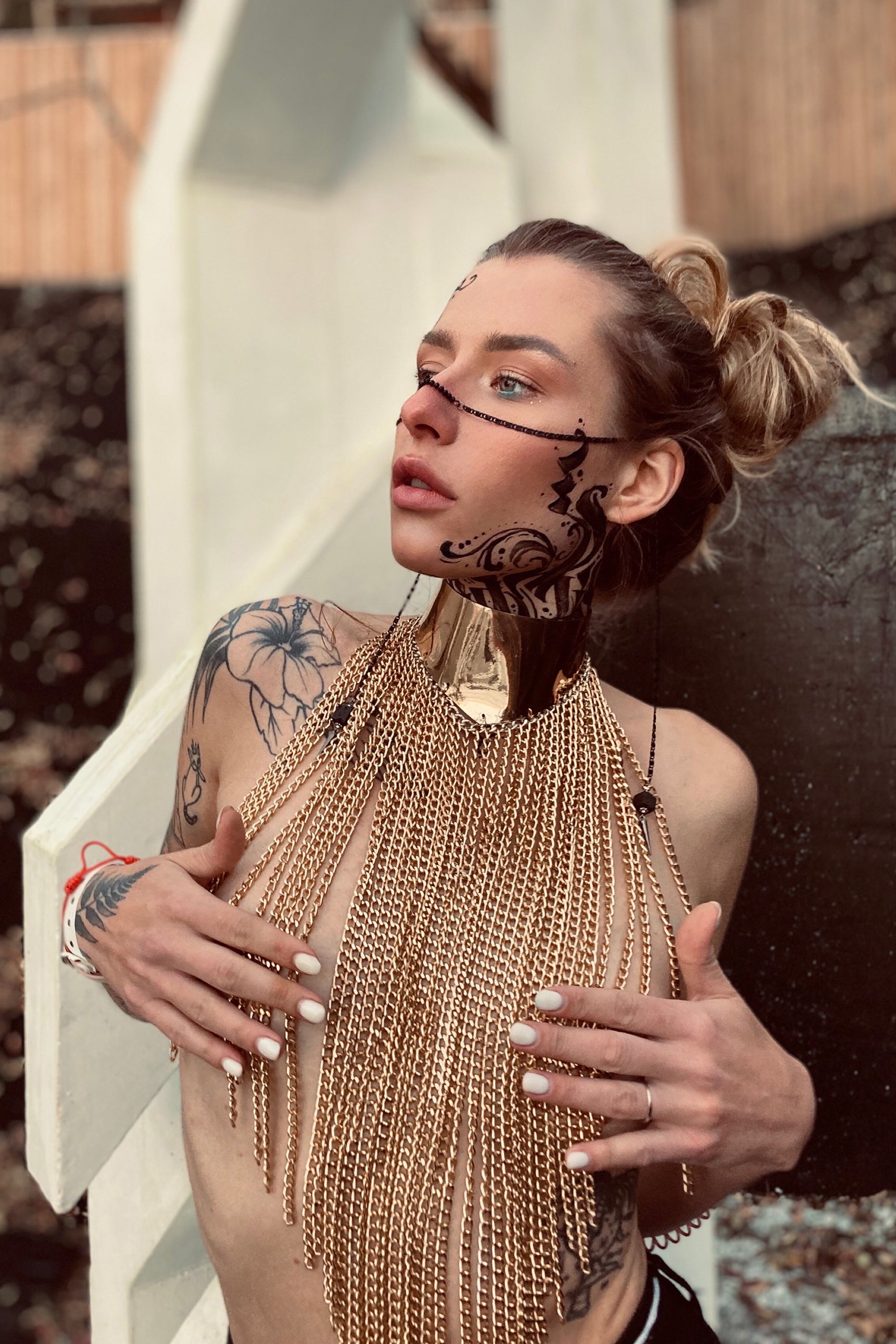 Сhoker with chains