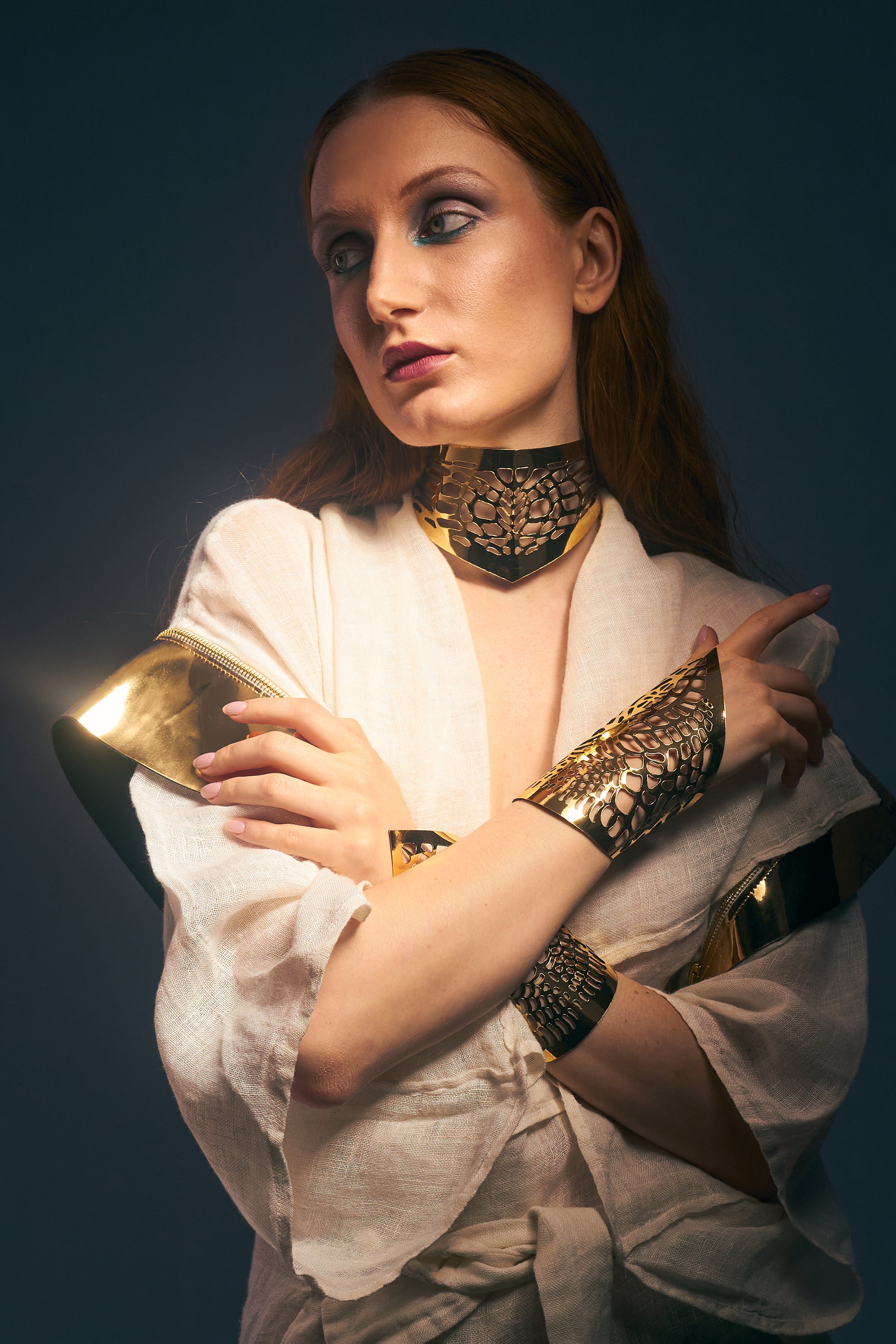 Carved choker