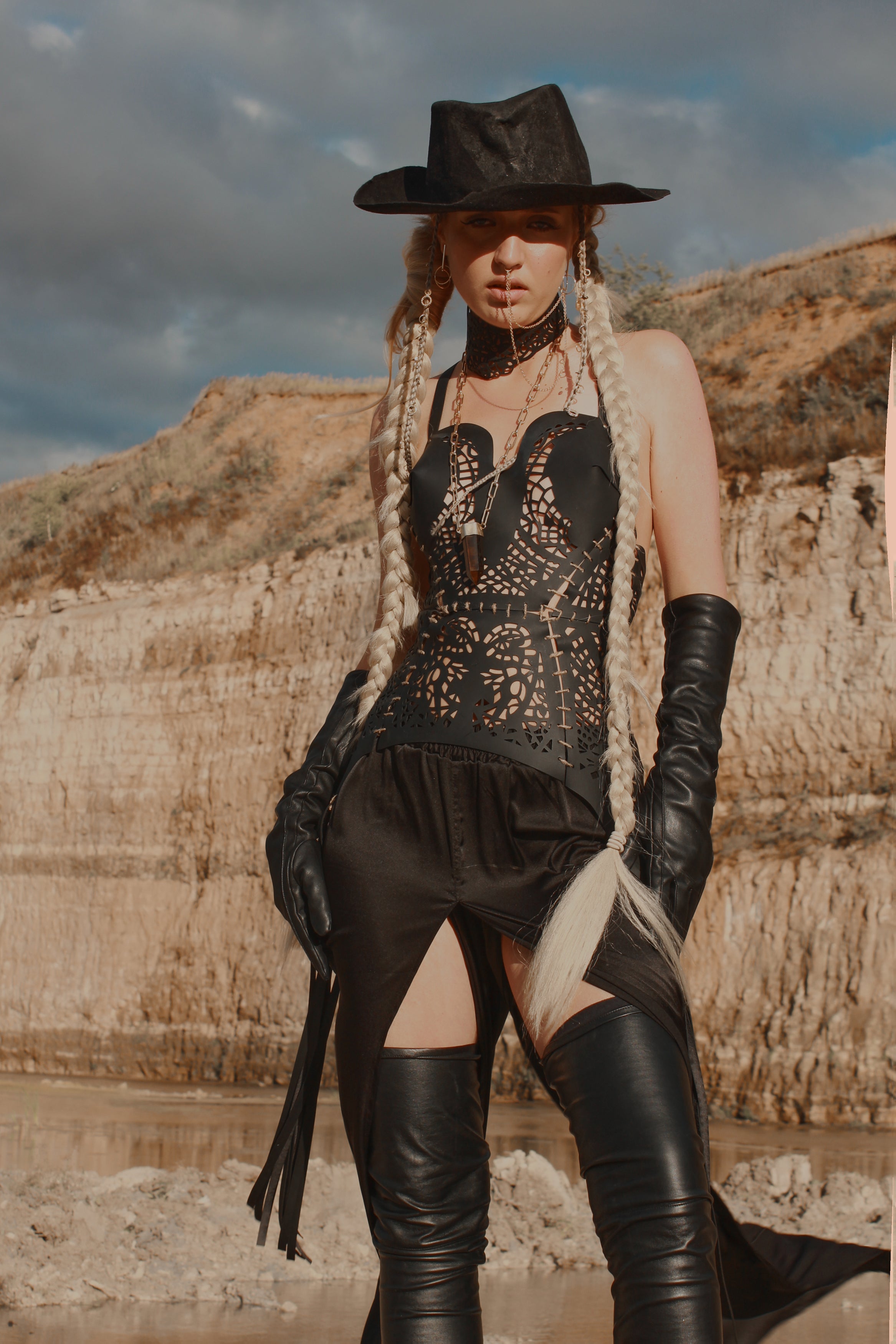 Carved eco-leather Top-corset