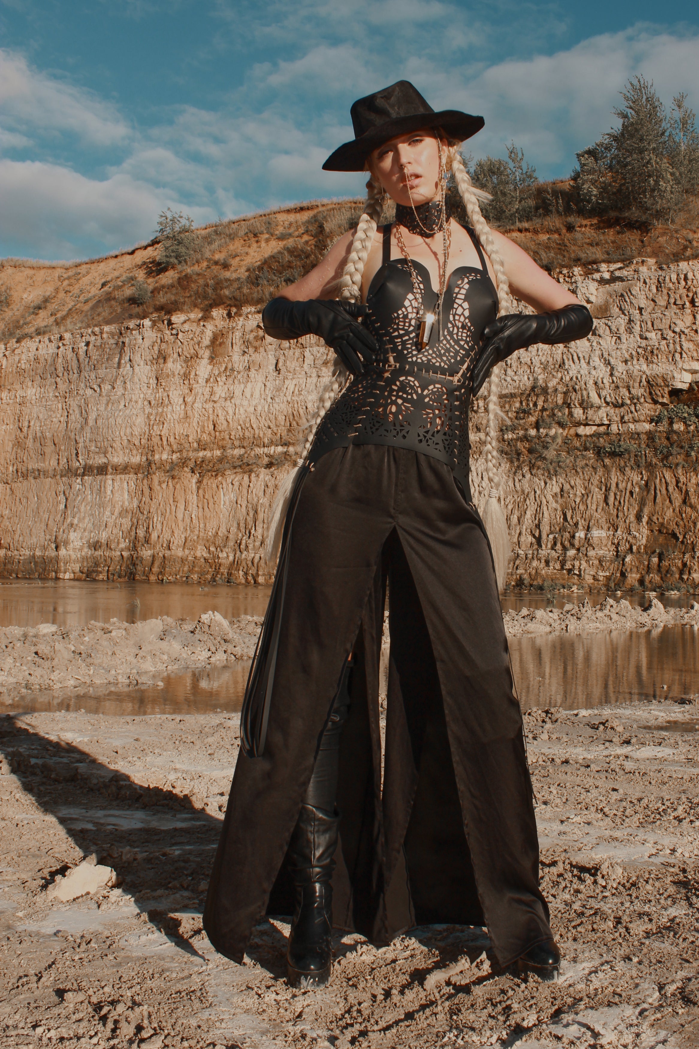 Carved eco-leather Top-corset